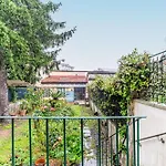 Bright Apartment With Private Garden And Balcony